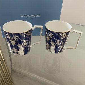 Accents Renaissance Gold Mugs